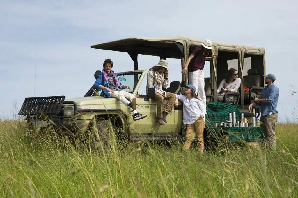 family_safari_sayari_serengeti_kenya_tanzania_safari