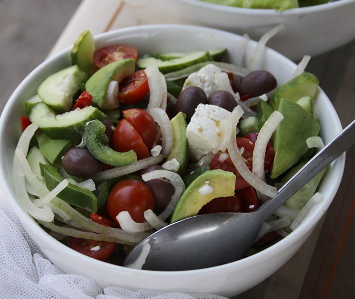 greek-salad-with-avo-moremi