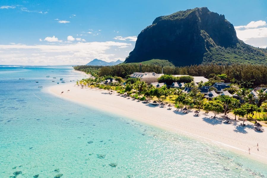 Vista aérea de LUX* Le Morne en Mauricio | Go2Africa