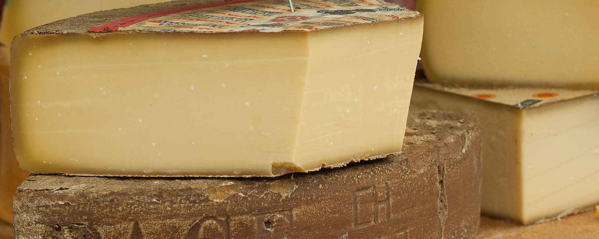 cheese-2368695_1920