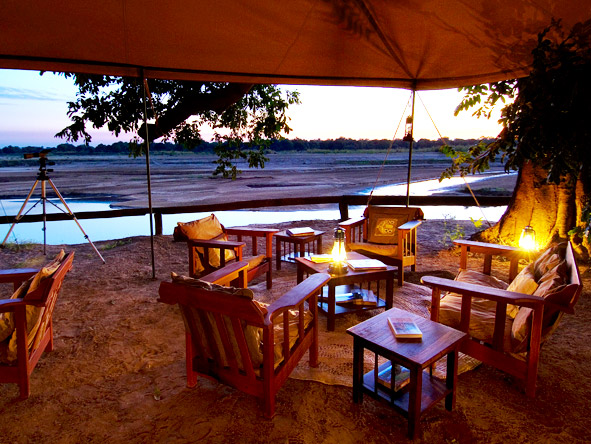 Evenings in the South Luangwa are a time to reflect on the day's sightings & do a little stargazing before dinner.