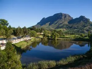 Franschhoek ist gut gelegen, wenn Sie Tagesausflüge zu anderen Zielen im Weinland wie Stellenbosch und Paarl unternehmen möchten.