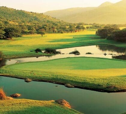 Keen golfers will be delighted by Sun City's two championship courses, each designed by local golfing icon Gary Player.