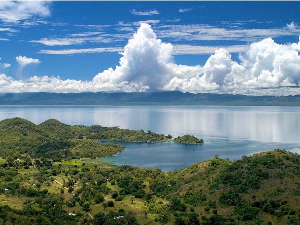 Lake Malawi is the southernmost lake in the East African Rift system & is shared between Malawi, Mozambique & Tanzania.