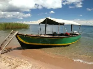 El Nkwichi Lodge combina la tradición con el confort moderno para ofrecer una experiencia galardonada a orillas mozambiqueñas del lago Malaui.