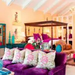 A los románticos les encantarán las preciosas suites de La Residence, con sus increíbles vistas al jardín y a la montaña.