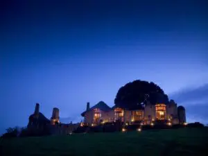 The Crater has only a few lodges situated on the rim, affording spectacular views in the day, and true magic at night.
