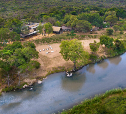Lion Sands River Lodge is located in the renowned Sabi Sand Private Game Reserve. Sabi Sand borders the world-famous Kruger National Park.