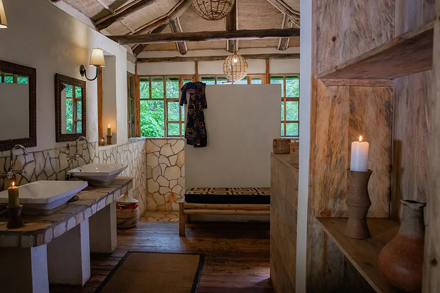 12-bwindi-lodge-habitación de lujo-baño