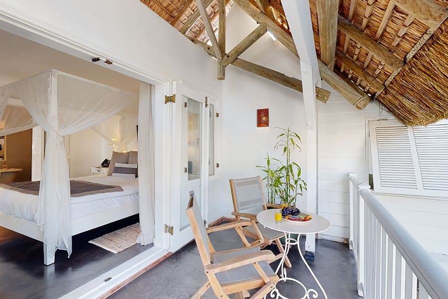 20-degrees-sud-charm-room-terrace-2
