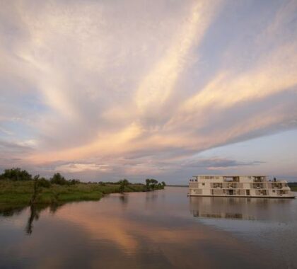 Luxury Chobe River Cruising.