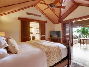 There are a number of room types to suit all tastes but air conditioning & overhead fans are standard to all.

