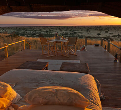 Try a Kalahari sleep-out at Motse Lodge - sunset & sunrise have never been so exciting!