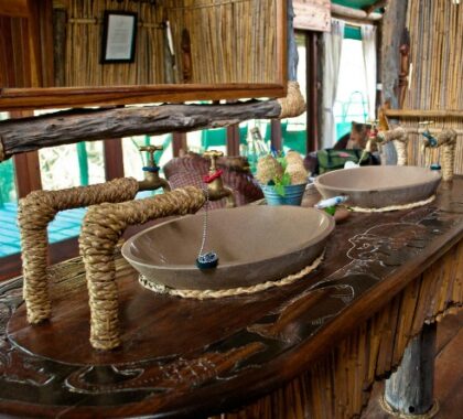 The rustic, yet fully equipped en-suite bathrooms are constructed entirely out of natural materials.