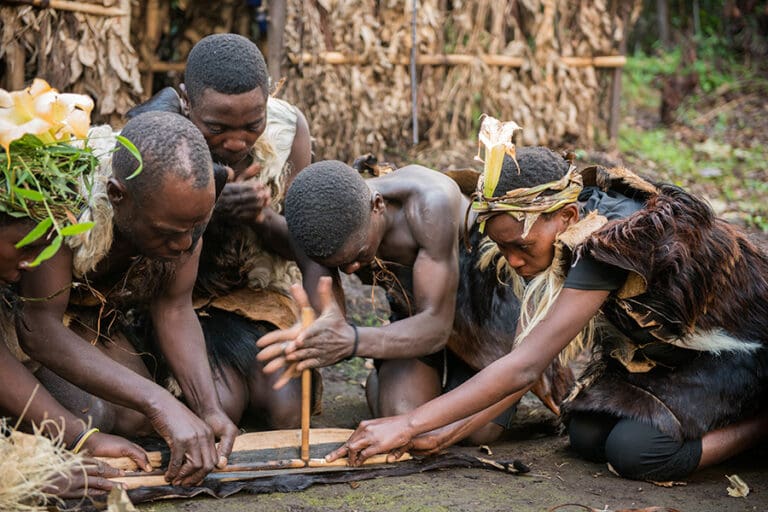 28-mount-gahinga-lodge-batwa-rf-dsc_0247-copie-1