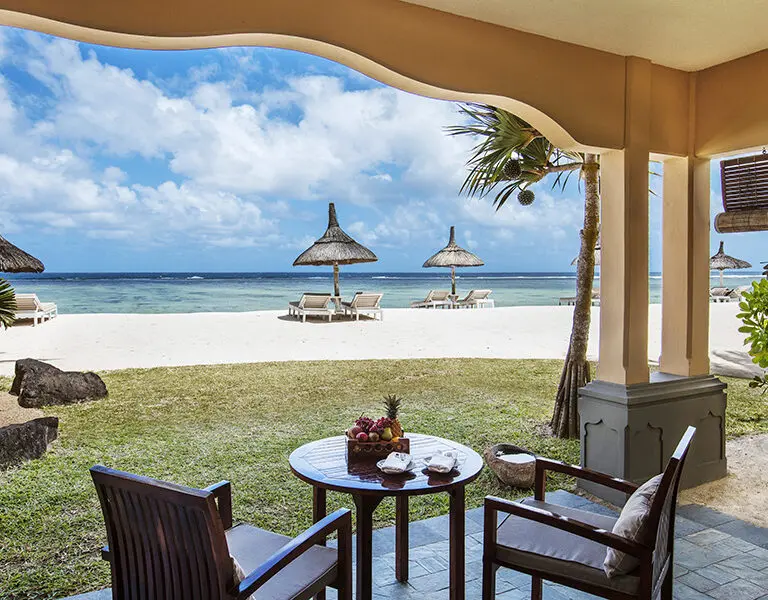 4_shanti-maurice-resort-_-spa_junior-suite-beachfront_02