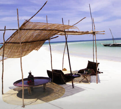 Pack a picnic for two & unwind on a deserted Indian Ocean beach on your African honeymoon.
