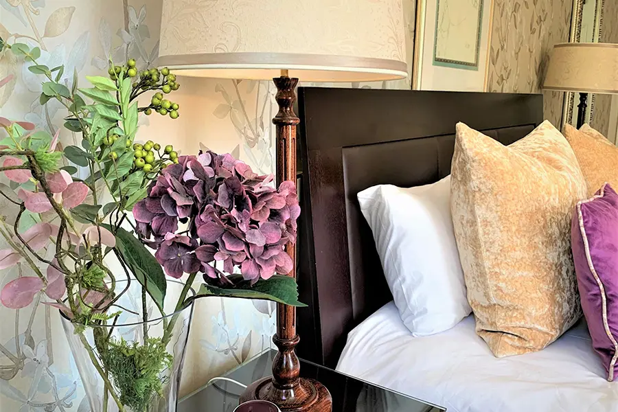 abbey-manor-luxury-guest-house-03_luxury_room_511