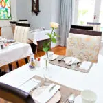 La sala de desayunos interior.
