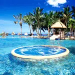 Muchos de nuestros resorts de playa cuentan con fabulosas piscinas, ideales para los niños.