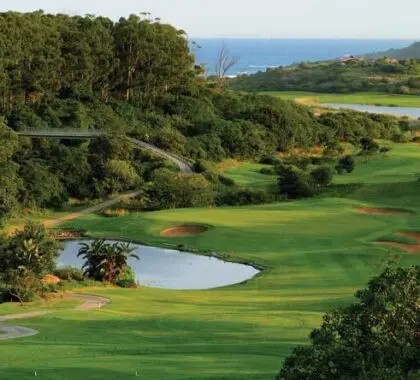Zimbali Resort, en KwaZulu-Natal, tiene su magnífico campo de 18 hoyos junto al cálido océano Índico.