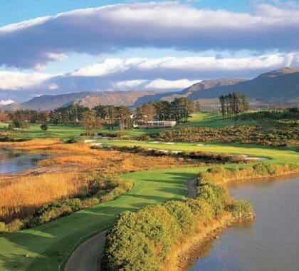 Con sus spas, gimnasios y restaurantes de lujo, nuestros complejos de golf recomendados también son atractivos para los no golfistas.