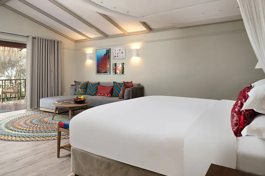 anantara_bazaruto_island_resort_guest_room_beach_pool_villa_and_beach_view_villa_bedroom_african