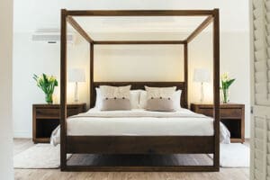 Dormitorio en la cabaña del río.