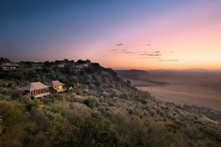 Anagram Mara se encuentra a más de 300 metros de altura, con vistas al Masai Mara, y su ubicación es absolutamente impresionante.