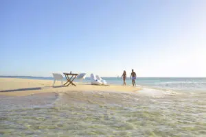 Un picnic en la playa con estilo y a distancia. 