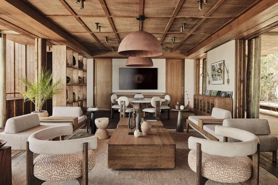 The guest lounge.