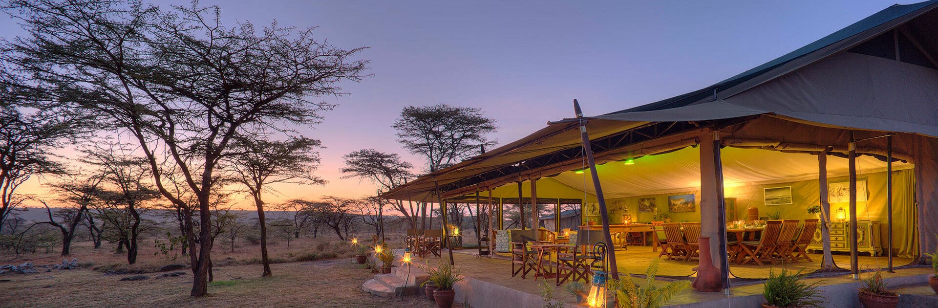 Banner-Kicheche-Bush-Camp-Lounge-exterior