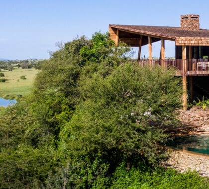 Banner-Singita-Faru-Faru-Lodge-View-of-Lodge