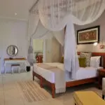 Batonka offers good value and comfortable rooms.