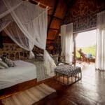 Los recién casados deberían reservar la Suite Ntwane, cuyas puertas dan a una terraza privada con vistas espectaculares.