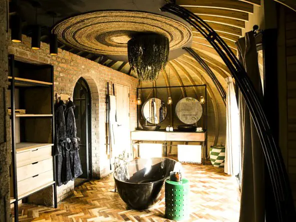 An en-suite bathroom in a Forest Villa, provides a level of luxury that is unprecedented in Rwanda.
