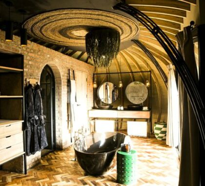 An en-suite bathroom in a Forest Villa, provides a level of luxury that is unprecedented in Rwanda.
