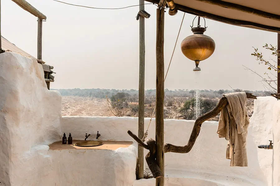 bots_meno-a-kwena_guest-tent-outdoor-shower-2