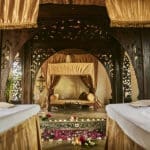 El spa es un paraíso para quienes buscan relajarse y rejuvenecer, especialmente en el Baño del Sultán.