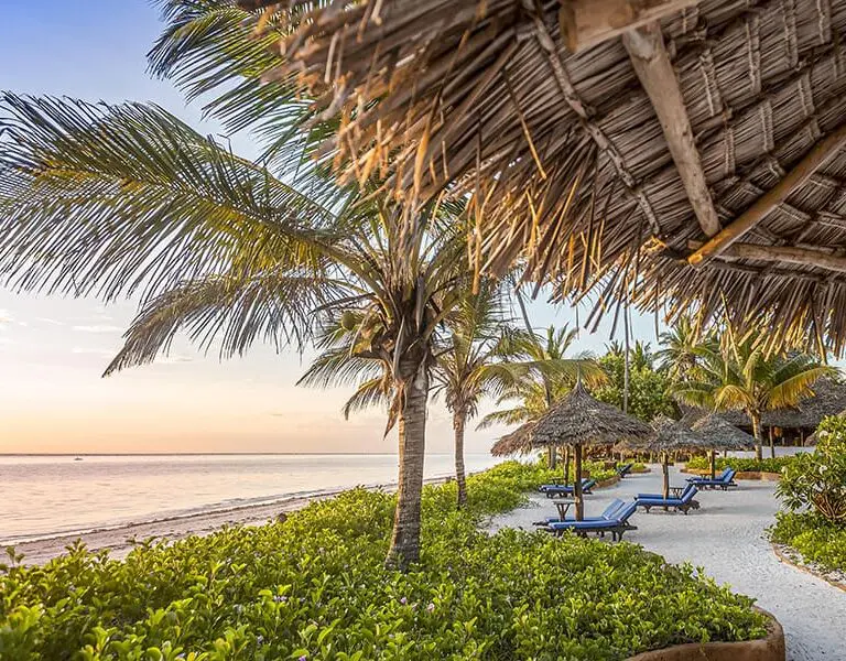 breezes-beach-club-zanzibar-upper-beach2