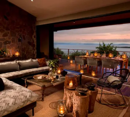 BumiHillsSafariLodge-Lounge-Evening