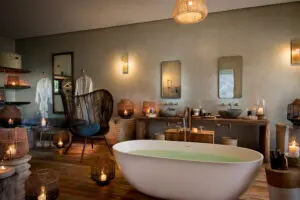 Beautifully designed en suite bathrooms.