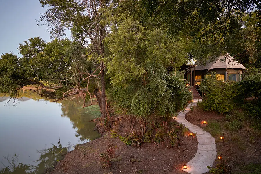Una auténtica experiencia de safari en los meandros del río Luangwa. 