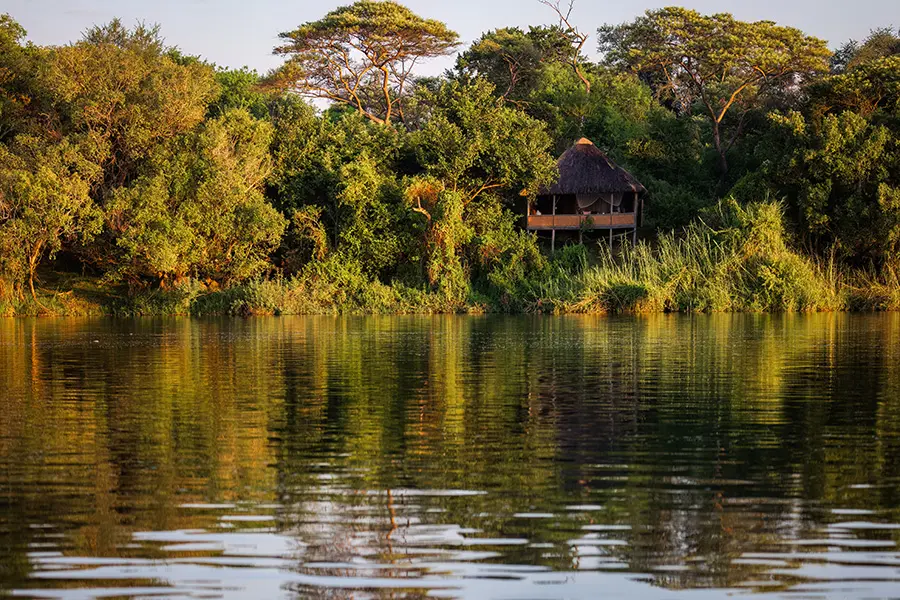 Las terrazas de los chalés fluviales tienen vistas al río Zambeze.