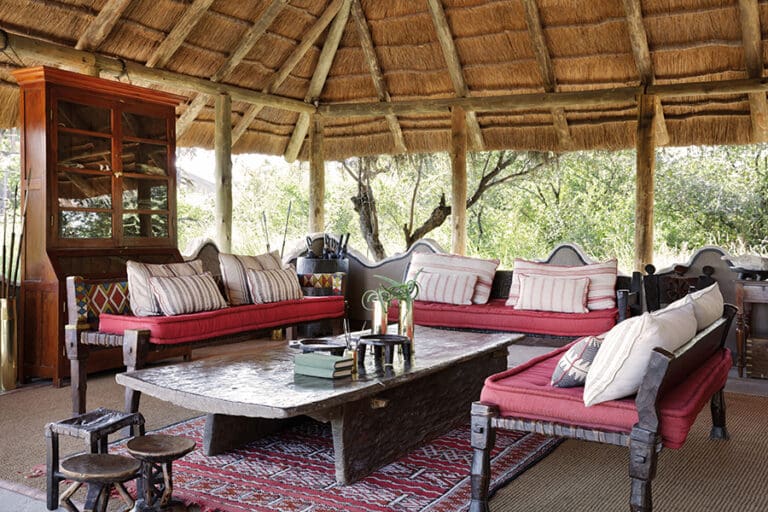 Interact with other guests in the lounge.