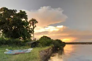 Explore en canoa.