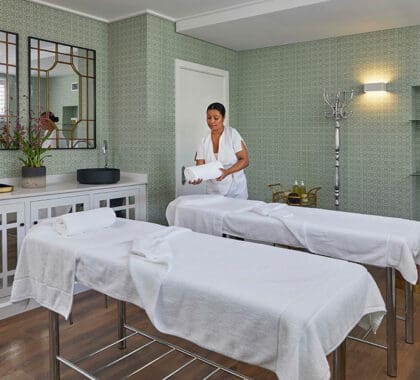 Cape-Cadogan-Spa-Therapist--35