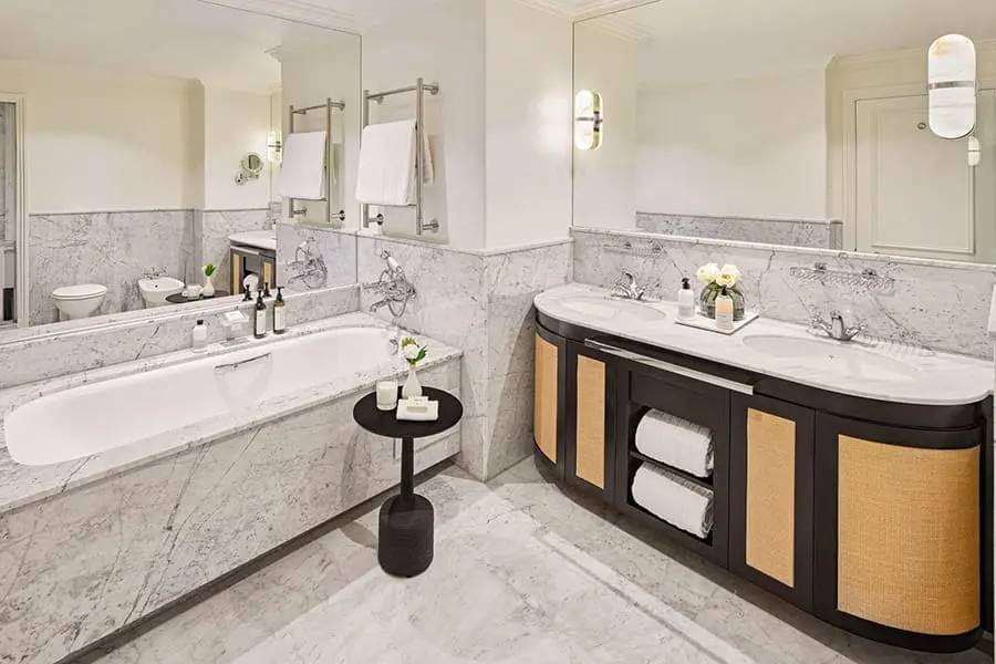 cape-grace-cape-town-bathroom