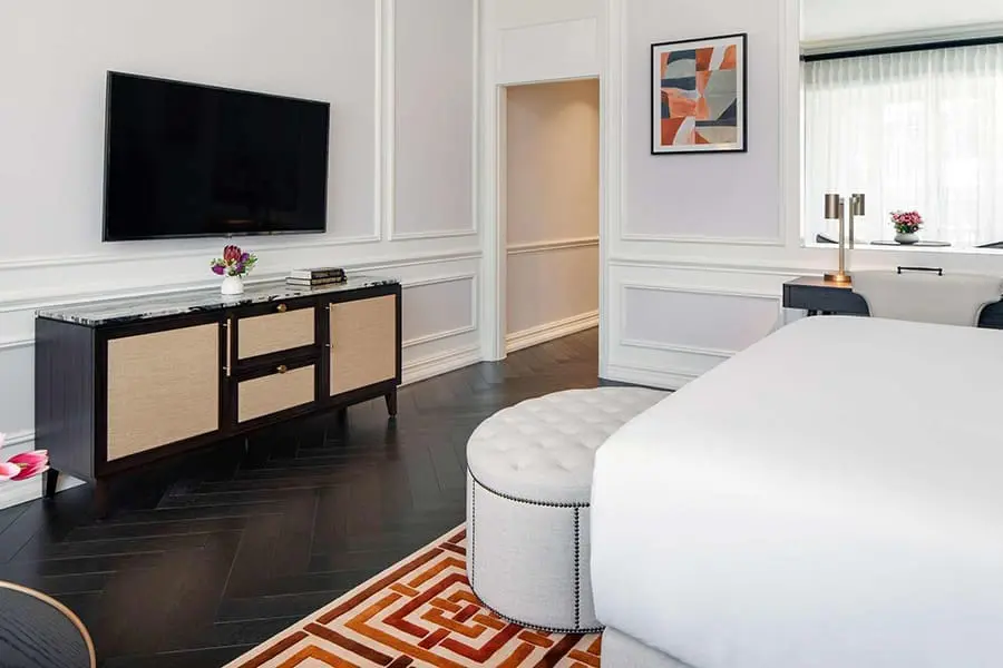 cape-grace-cape-town-deluxe-mountain-view-room2