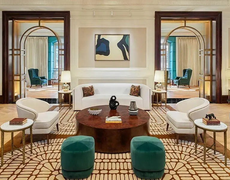 El gran vestíbulo del Hotel Cape Grace. 